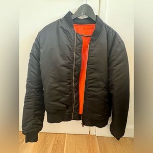 ESNTLs Black Bomber Jacket (SZ: Medium) - NEW